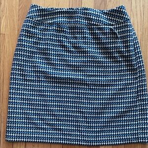 Talbots 16w Classic Houndstooth Pencil Skirt. New with tags